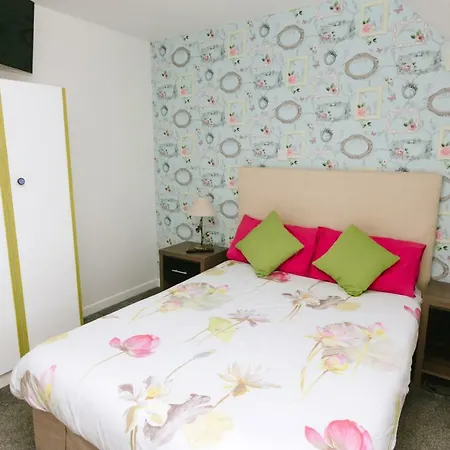 Eagle Heights B&B 에니스크론