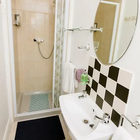 Eagle Heights 4* 에니스크론